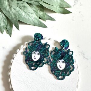 2/$30🌵 Whimsical Medusa Snake Head Woman Goddess Greek Mythology Earrings NEW